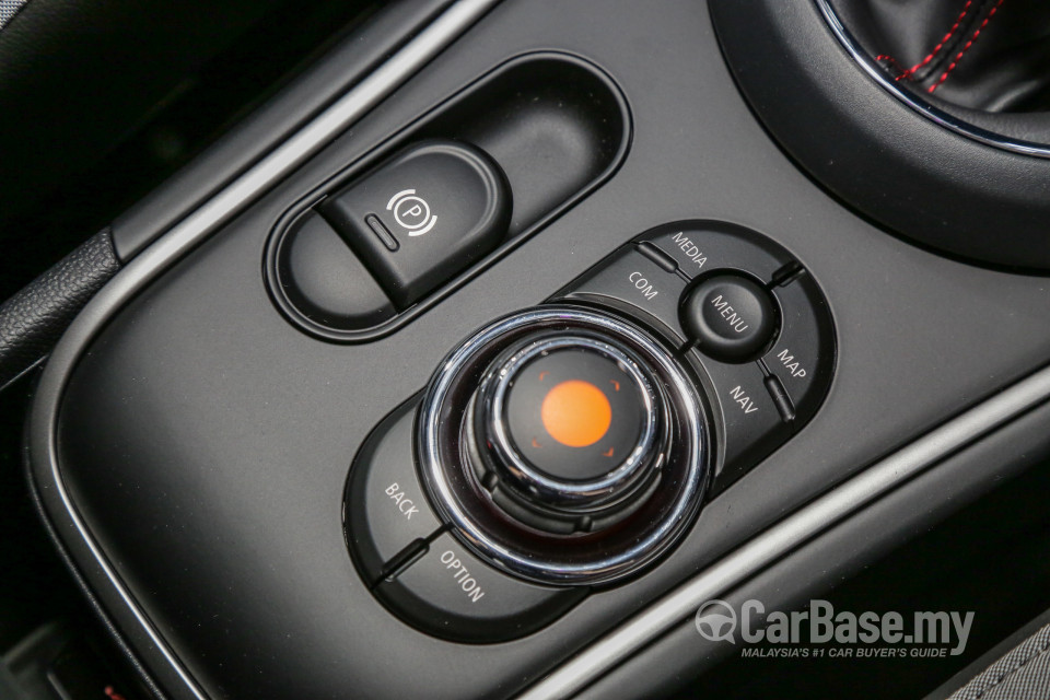 MINI Countryman F60 LCI (2021) Interior