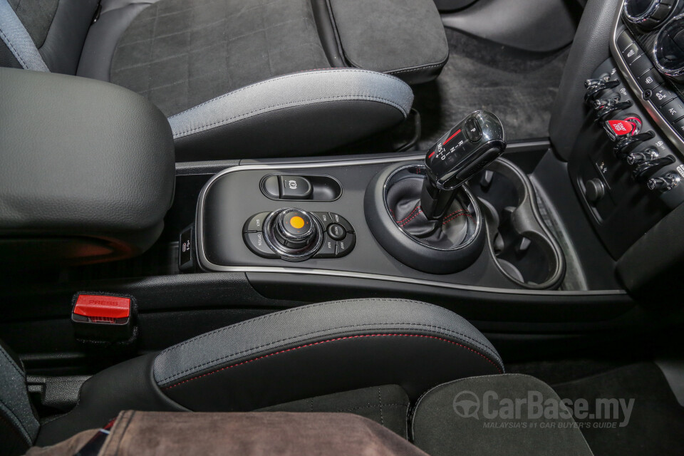 Ford Ranger T6 Facelift 2 (2018) Interior