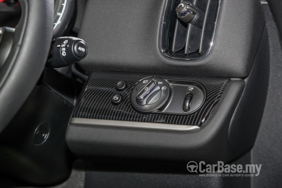 MINI Countryman F60 LCI (2021) Interior