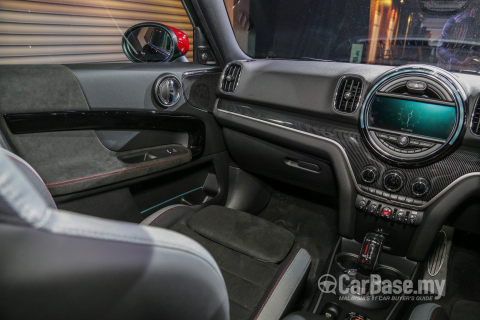 MINI Countryman F60 LCI (2021) Interior