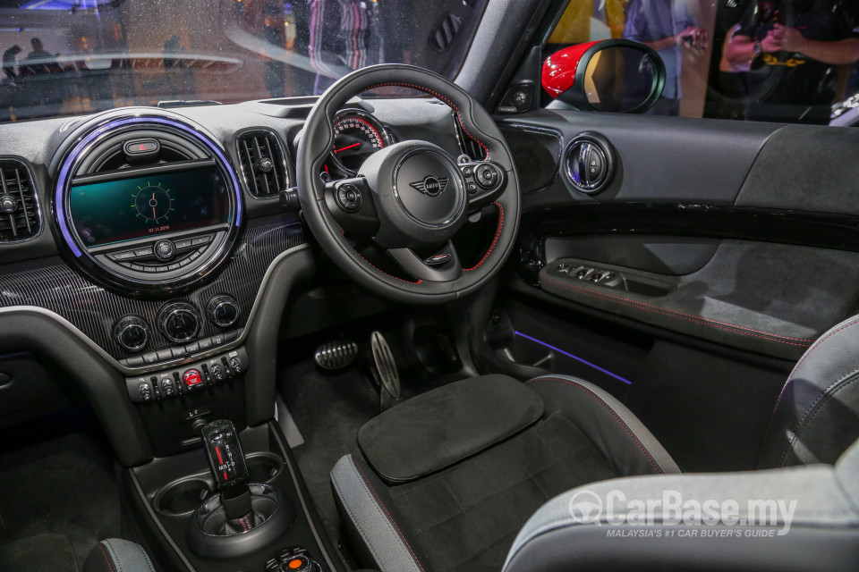 MINI Countryman F60 LCI (2021) Interior