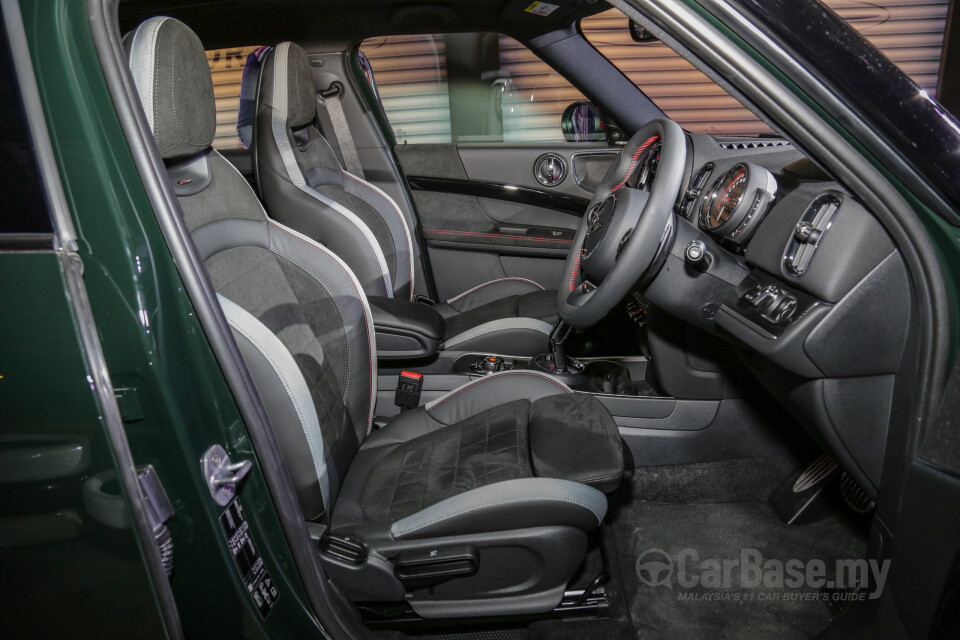 Toyota Camry XV70 Facelift (2022) Interior