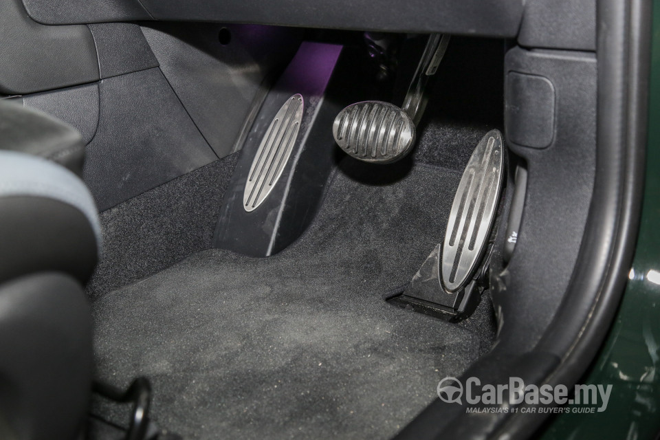 MINI Countryman F60 LCI (2021) Interior
