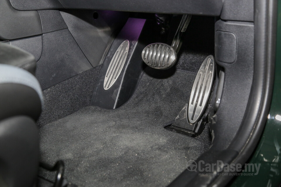 Toyota Camry XV70 Facelift (2022) Interior