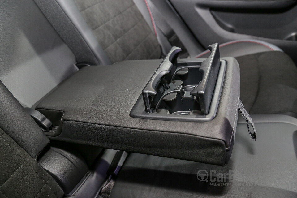 Toyota Camry XV70 Facelift (2022) Interior