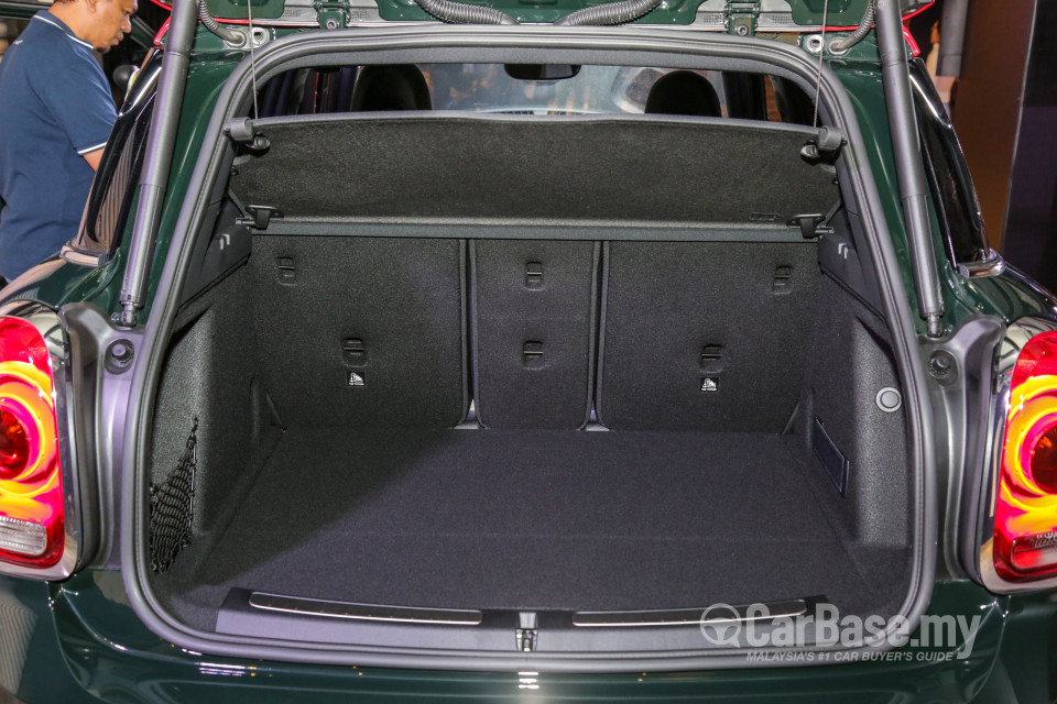 MINI Countryman F60 LCI (2021) Interior
