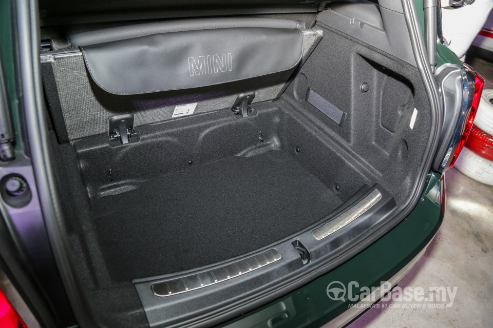 MINI Countryman F60 LCI (2021) Interior