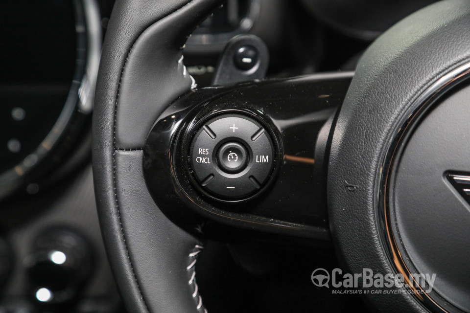 MINI Countryman F60 LCI (2021) Interior