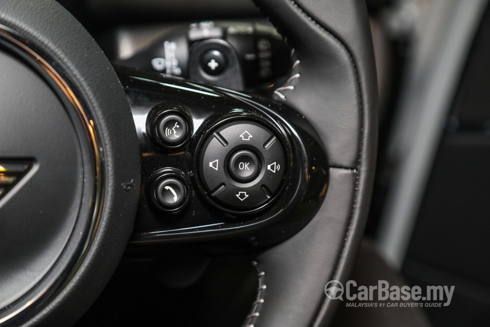 MINI Countryman F60 LCI (2021) Interior