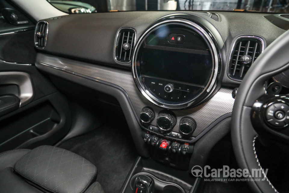 MINI Countryman F60 LCI (2021) Interior