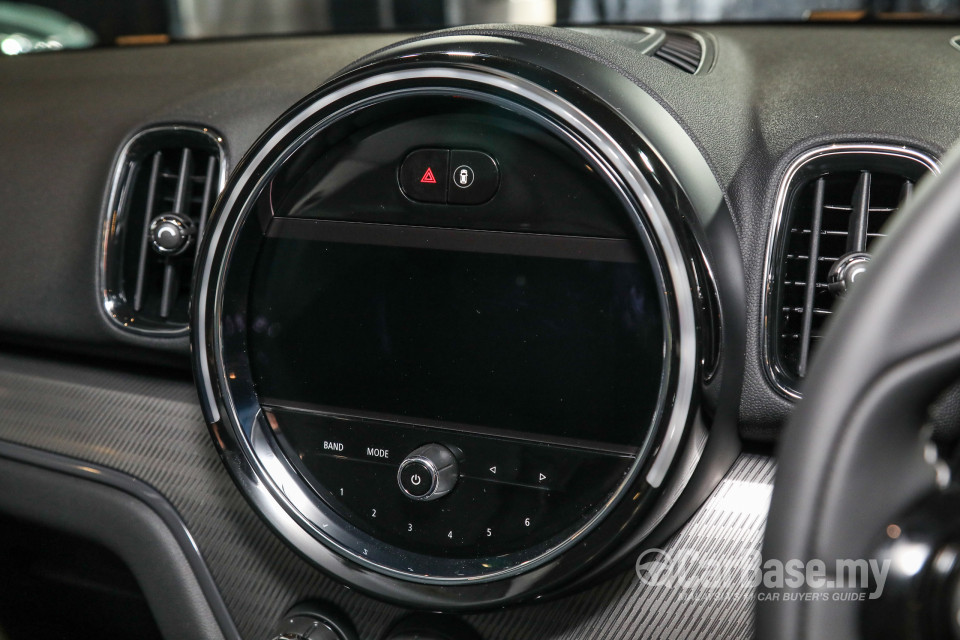 MINI Countryman F60 LCI (2021) Interior