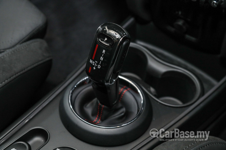 MINI Countryman F60 LCI (2021) Interior