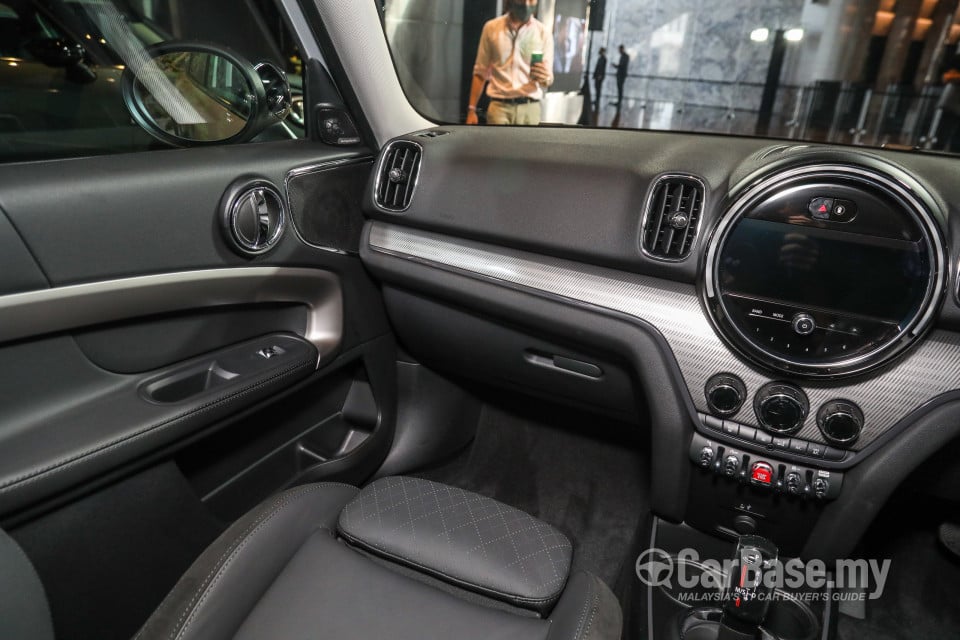 MINI Countryman F60 LCI (2021) Interior