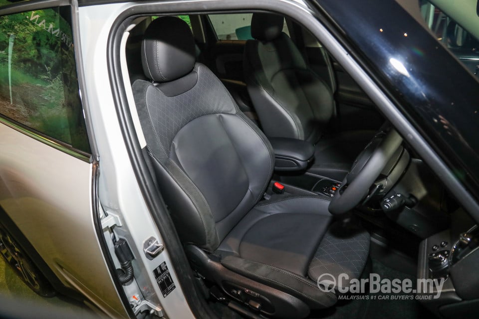 MINI Countryman F60 LCI (2021) Interior