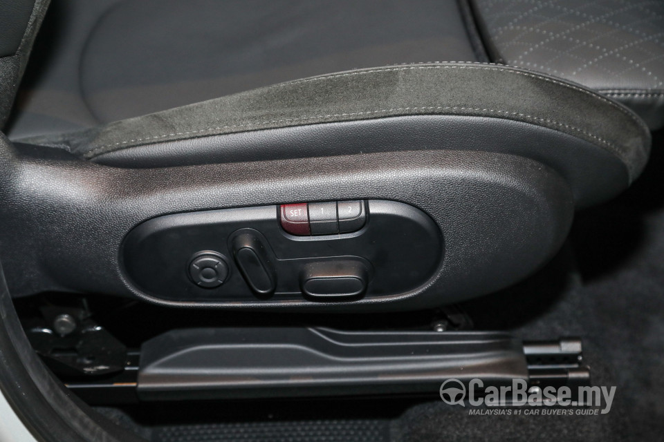 MINI Countryman F60 LCI (2021) Interior