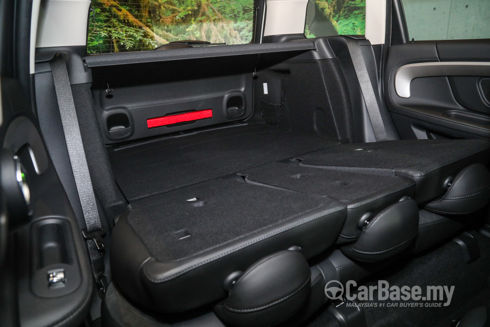 MINI Countryman F60 LCI (2021) Interior