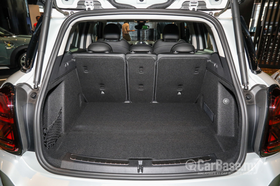 MINI Countryman F60 LCI (2021) Interior