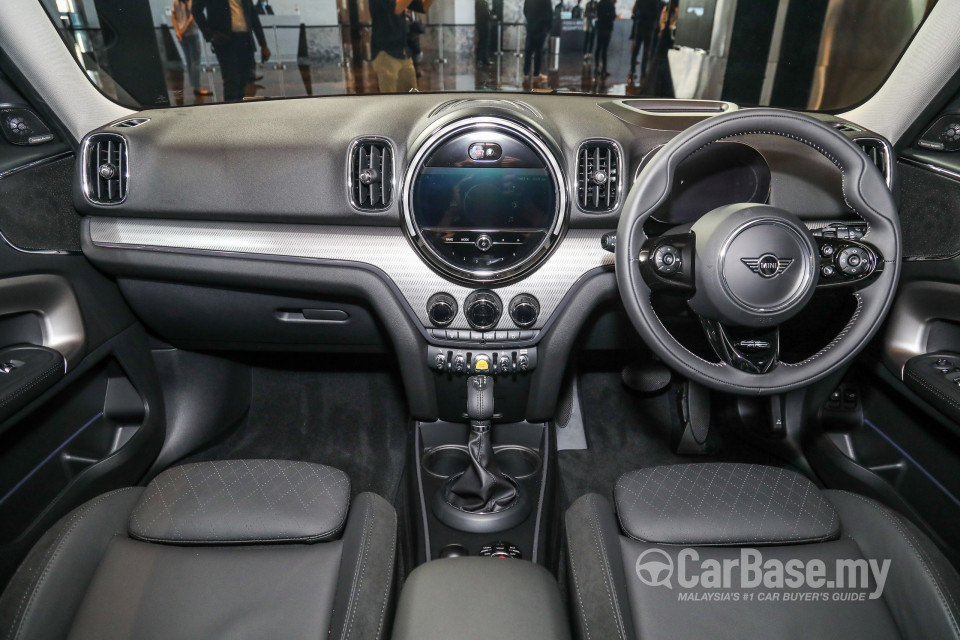 MINI Countryman F60 LCI (2021) Interior