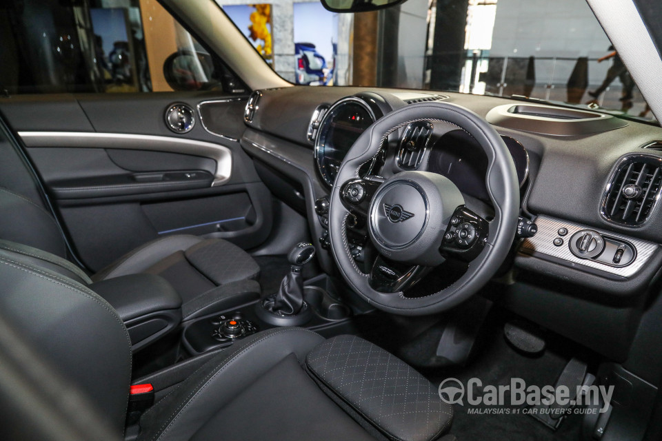 MINI Countryman F60 LCI (2021) Interior