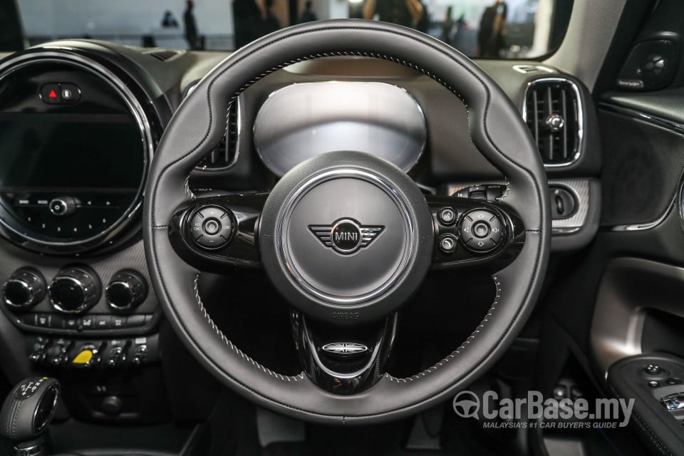 MINI Countryman F60 LCI (2021) Interior