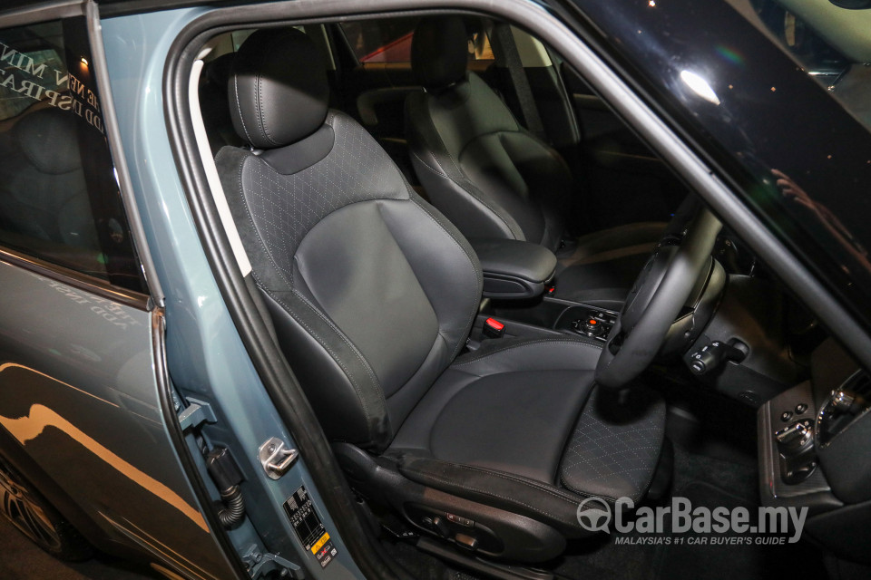 MINI Countryman F60 LCI (2021) Interior