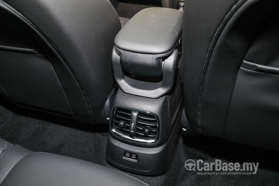 MINI Countryman F60 LCI (2021) Interior