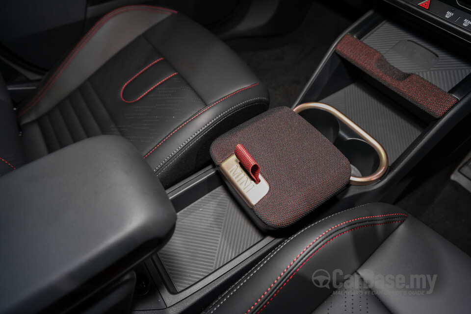 MINI Countryman U25 (2024) Interior