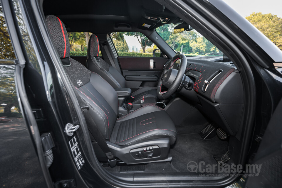 MINI Countryman U25 (2024) Interior