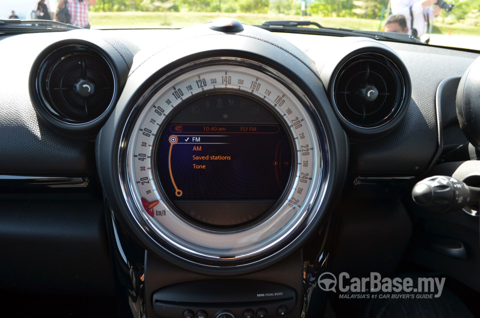 MINI Paceman Mk1 (2013) Interior