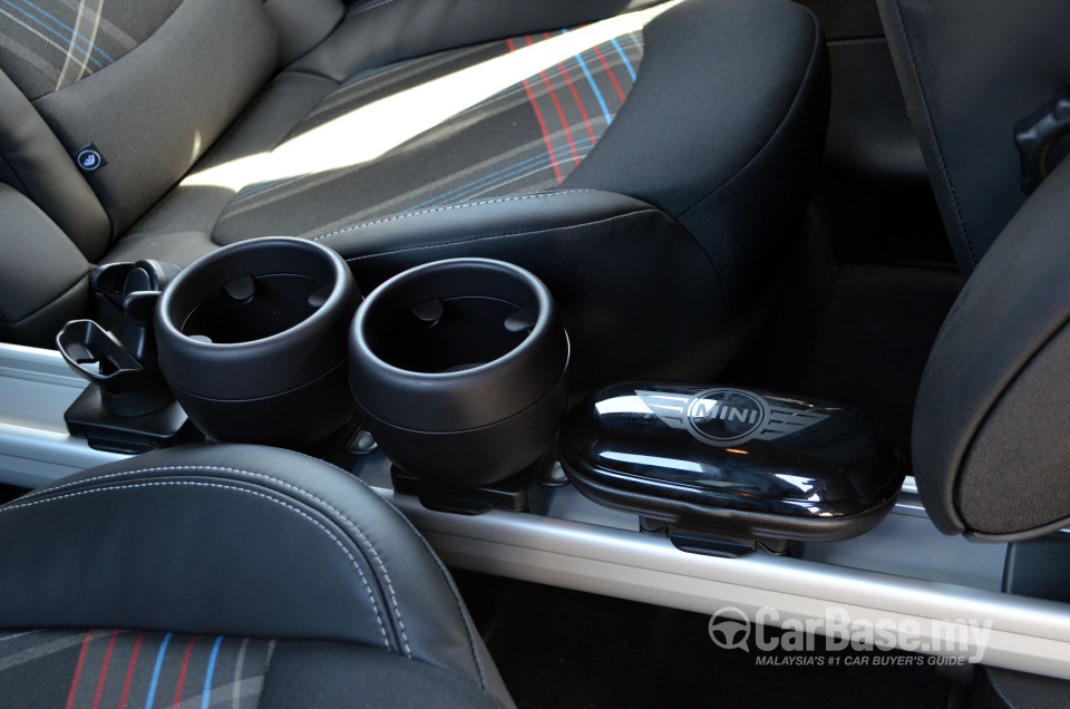 MINI Paceman Mk1 (2013) Interior