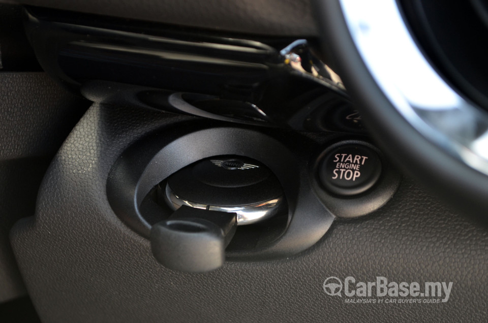 MINI Paceman Mk1 (2013) Interior