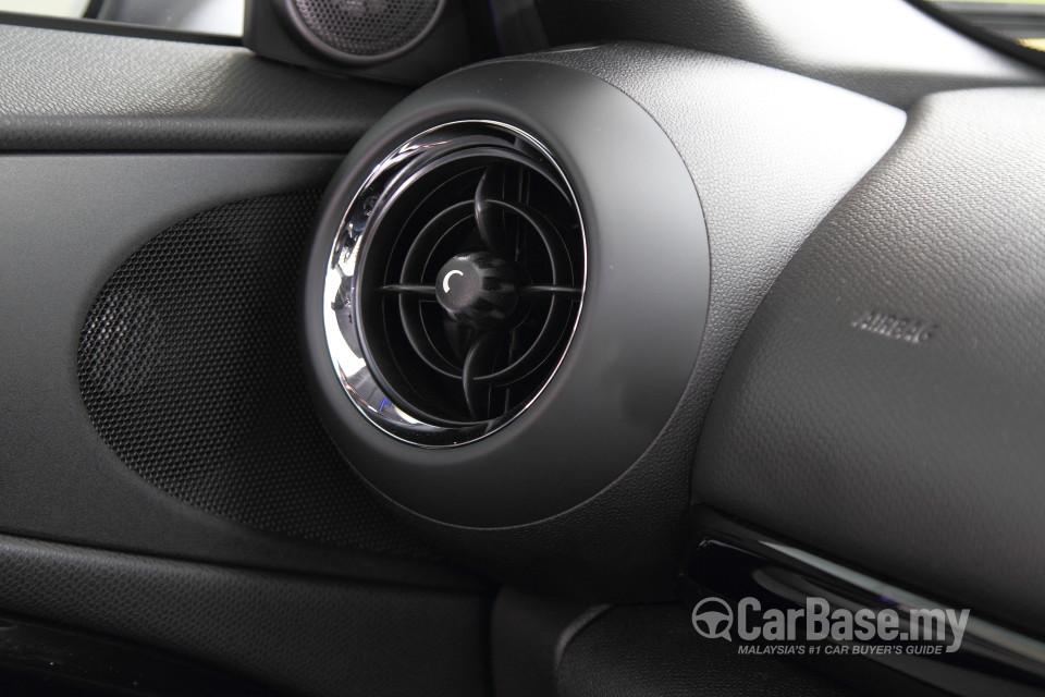 MINI Paceman Mk1 (2013) Interior