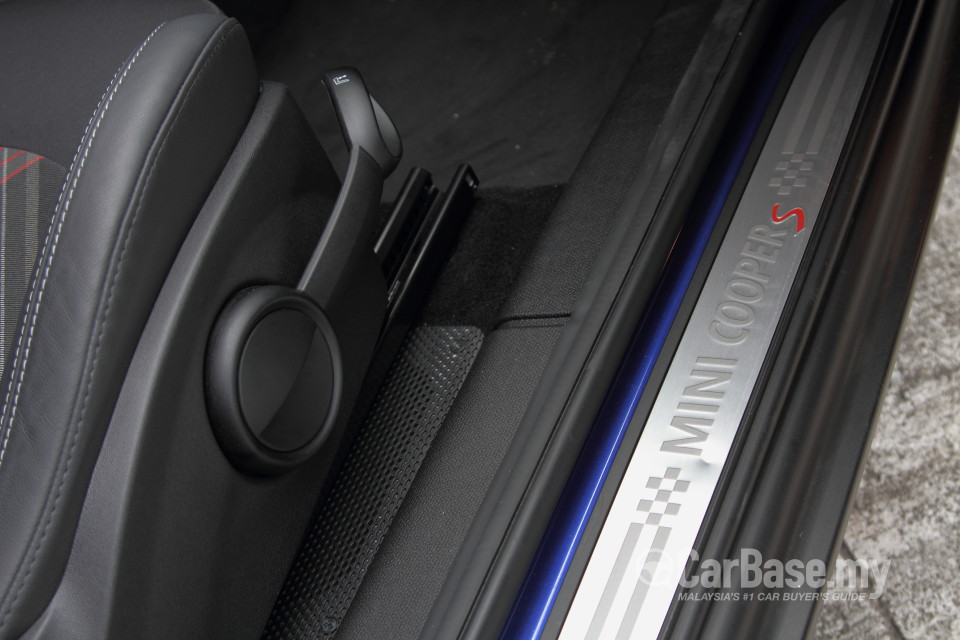 MINI Paceman Mk1 (2013) Interior