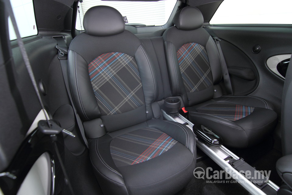 MINI Paceman Mk1 (2013) Interior
