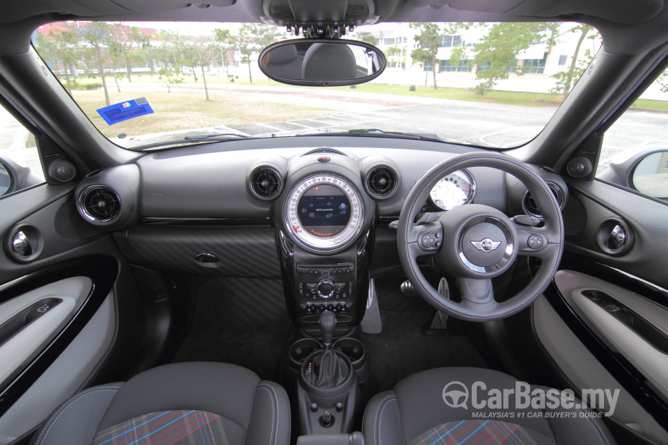 MINI Paceman Mk1 (2013) Interior