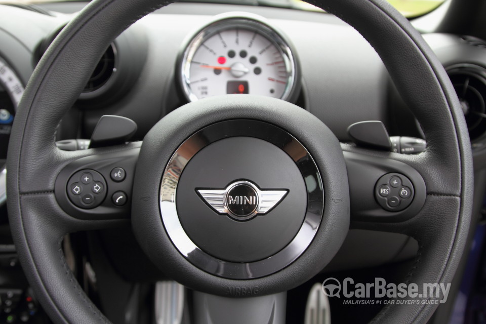 MINI Paceman Mk1 (2013) Interior