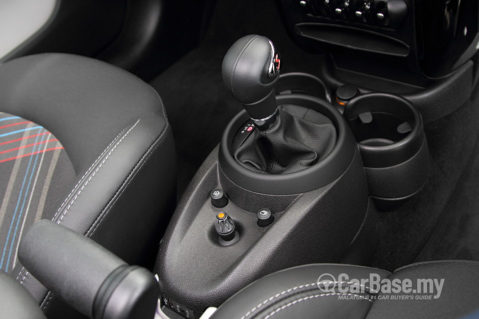 MINI Paceman Mk1 (2013) Interior
