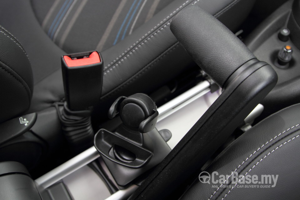 MINI Paceman Mk1 (2013) Interior