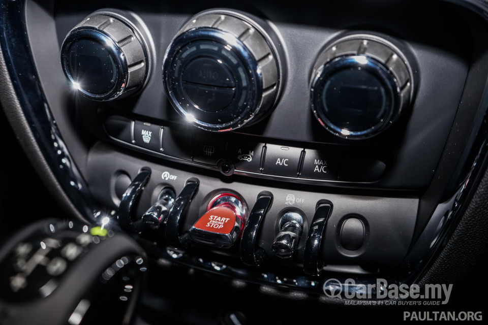 MINI Clubman F54 (2016) Interior