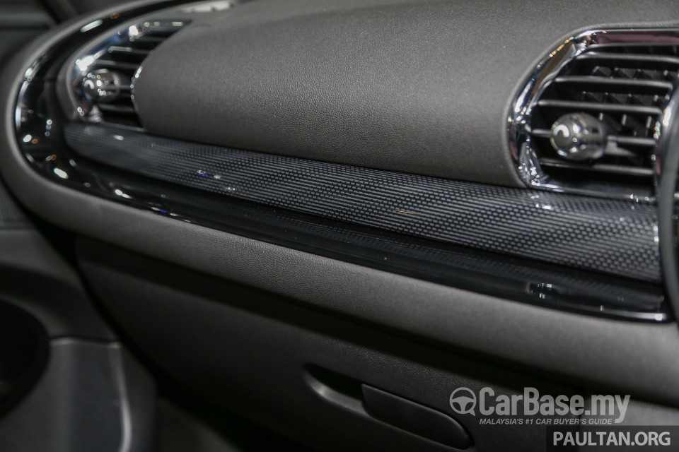MINI Clubman F54 (2016) Interior