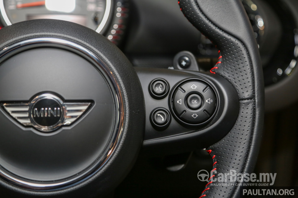 MINI Clubman F54 (2016) Interior