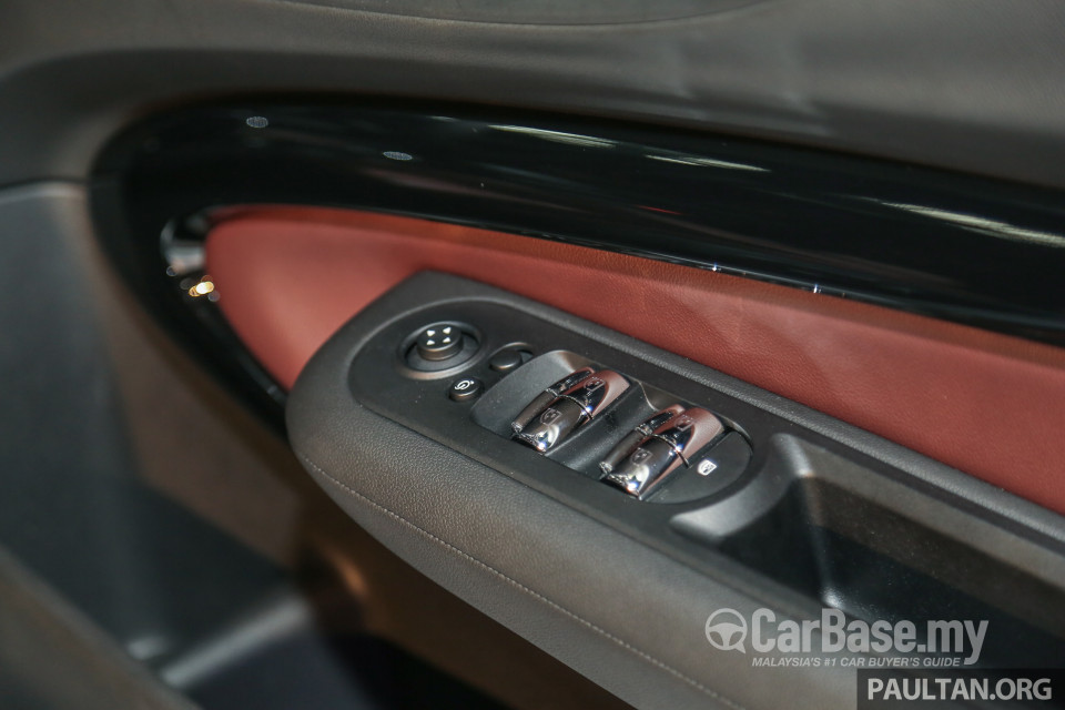 MINI Clubman F54 (2016) Interior