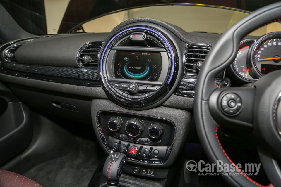 MINI Clubman F54 (2016) Interior