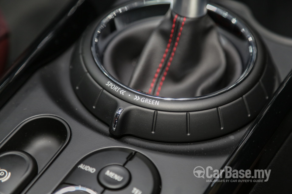 MINI Clubman F54 (2016) Interior