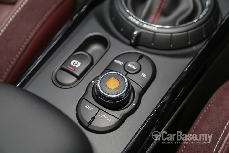 MINI Clubman F54 (2016) Interior