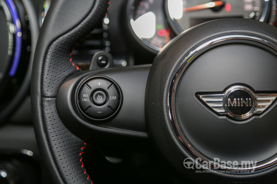 MINI Clubman F54 (2016) Interior