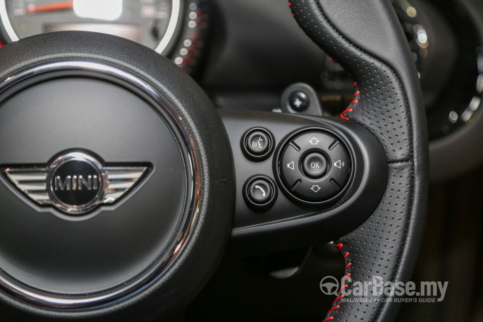 MINI Clubman F54 (2016) Interior