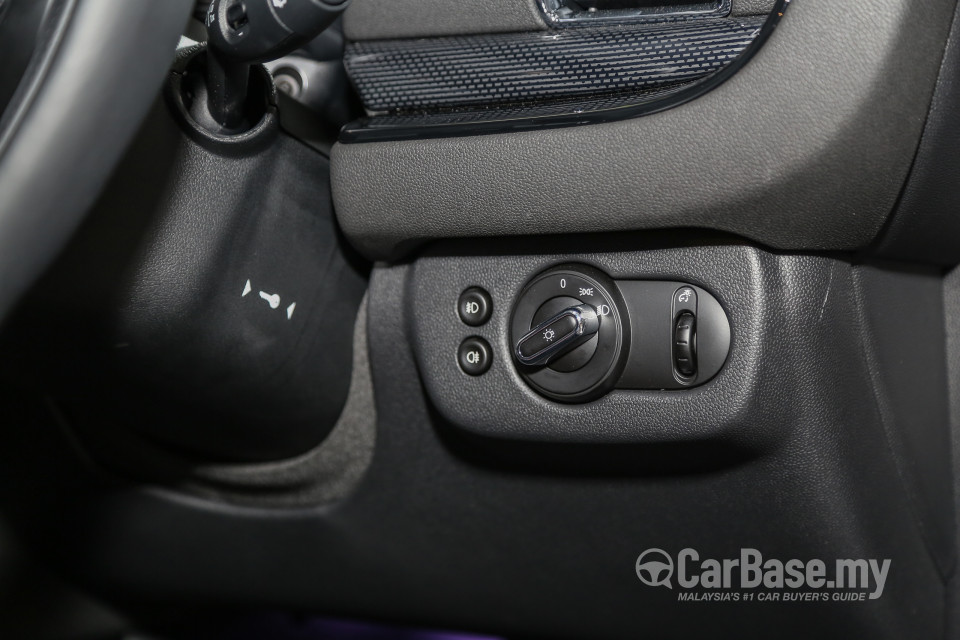 MINI Clubman F54 (2016) Interior