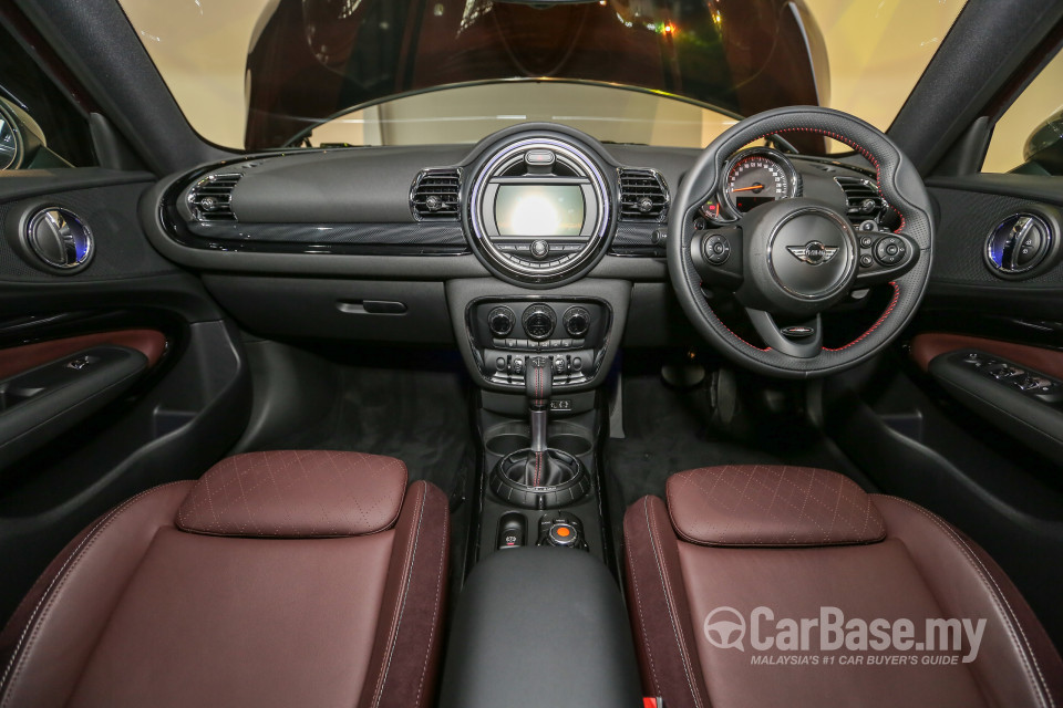 MINI Clubman F54 (2016) Interior