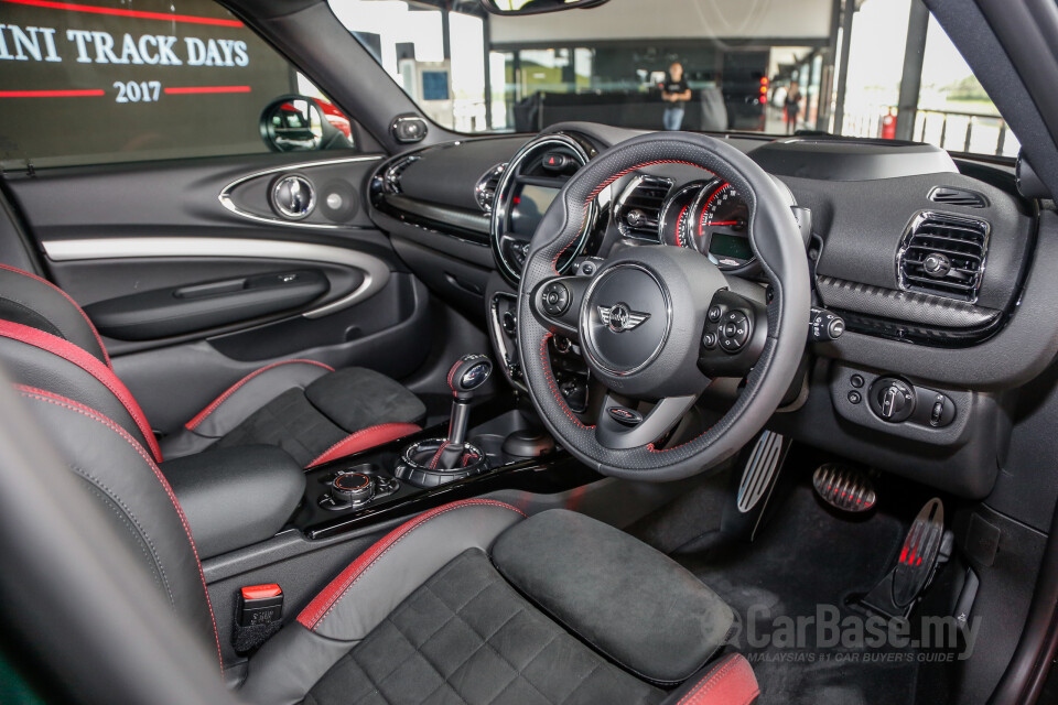 Proton Perdana P4-90B (2016) Interior